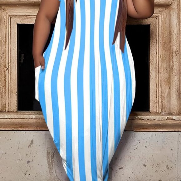 Women's Plus Size Maxi Dress Casual Summer T-Shirt Style with Pockets - Picture 4 of 5